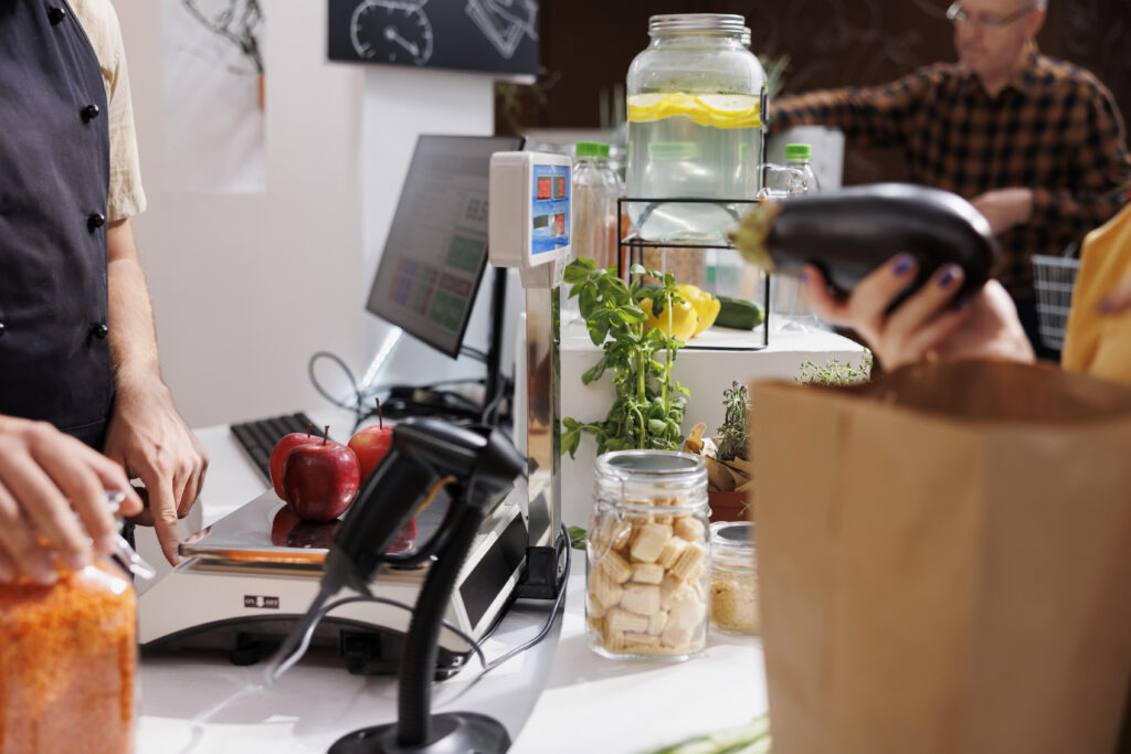 Zero waste store vendor sells food