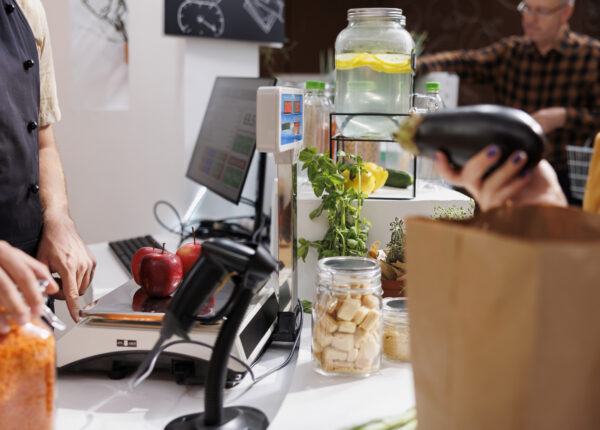 Zero waste store vendor sells food